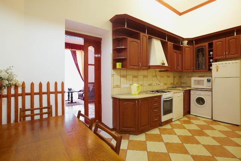 Apartments On Doroshenka 19 Lviv Ngoại thất bức ảnh