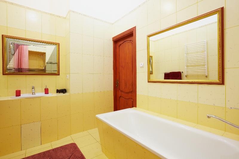 Apartments On Doroshenka 19 Lviv Ngoại thất bức ảnh