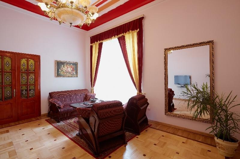 Apartments On Doroshenka 19 Lviv Ngoại thất bức ảnh